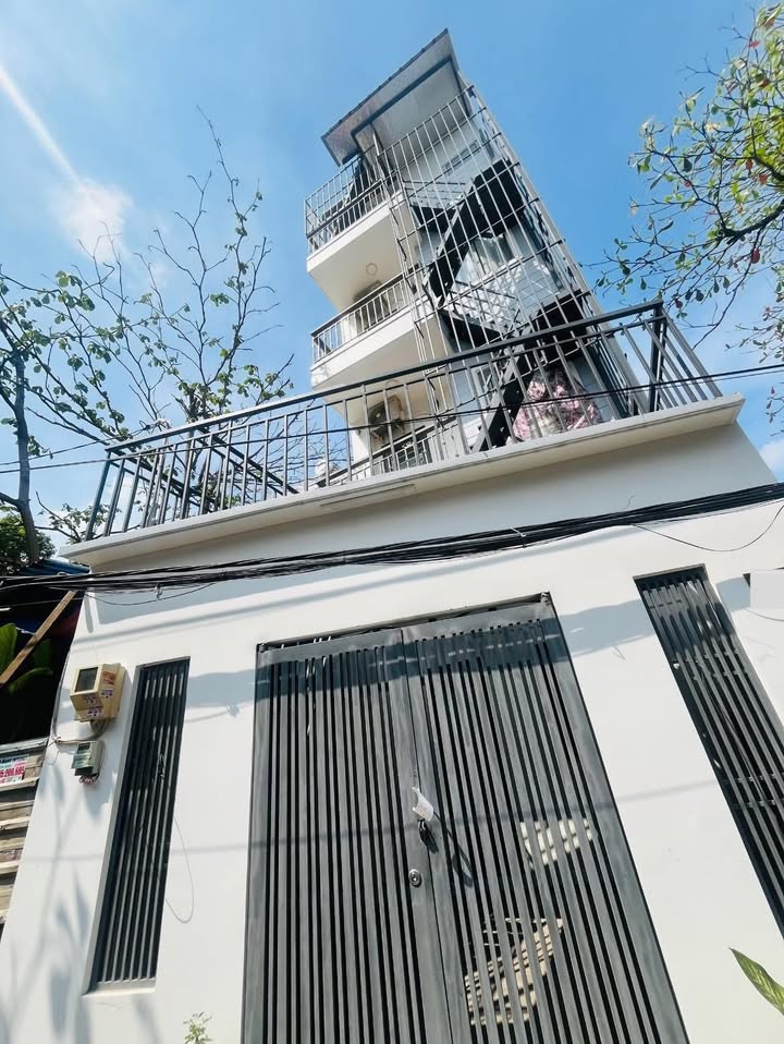 Nhà 4 tầng 64m² Tăng Nhơn Phú B, Thủ Đức giá 7.5 tỷ - Pháp lý sạch, chính chủ