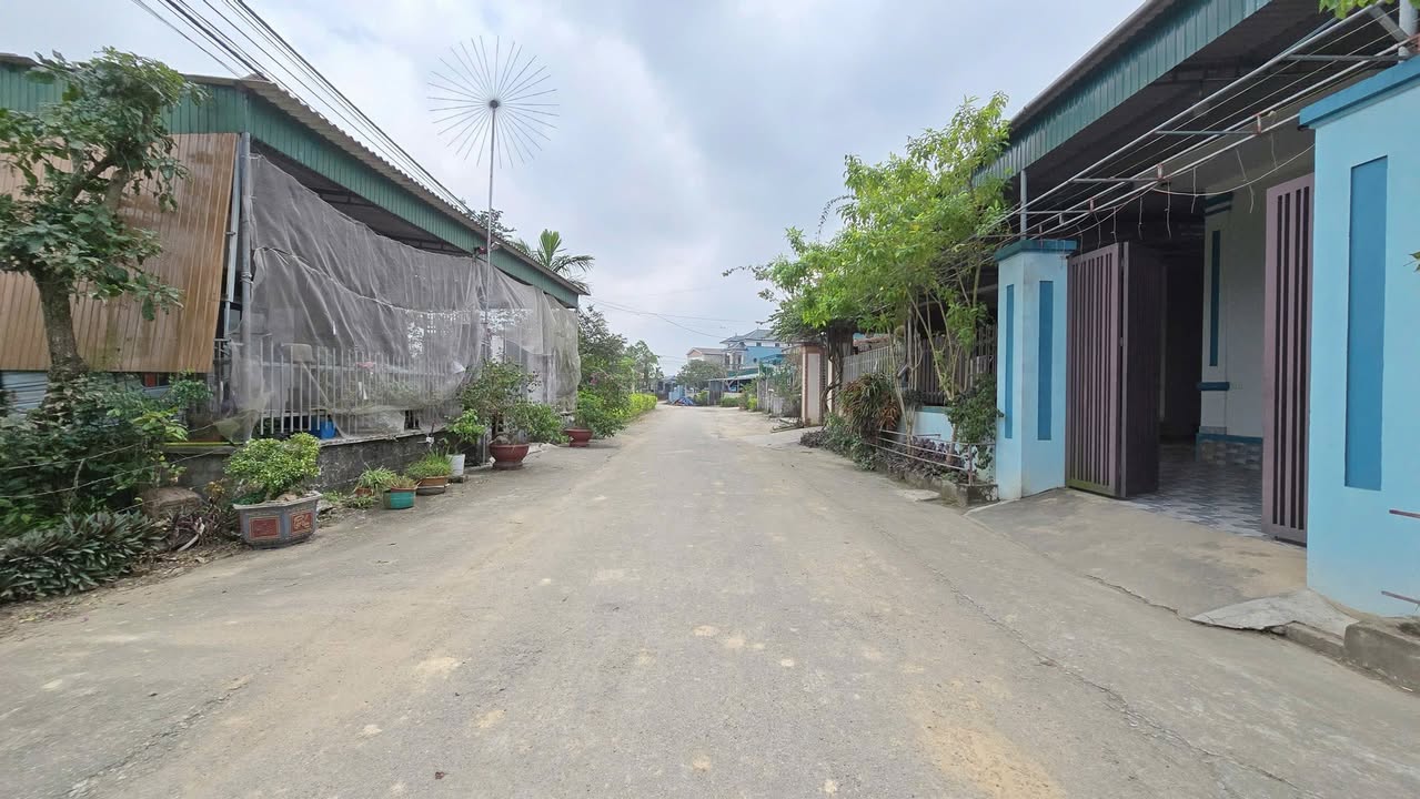 Bán đất Tiền Thượng, Hà Huy Tập 310m² giá 1.85 tỷ - Vị trí đẹp, đường rộng 8m!