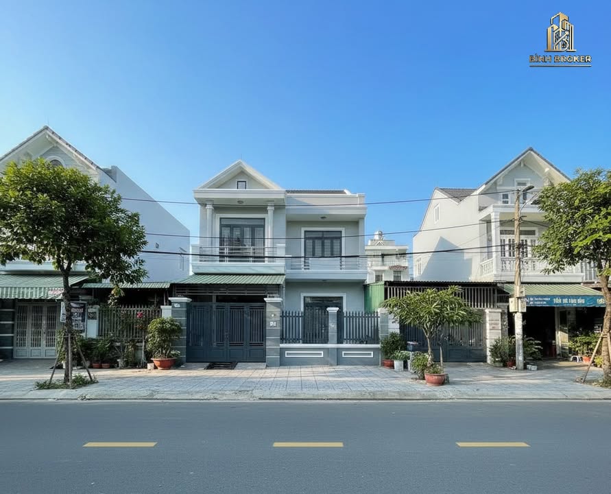 Nhà Bùi Văn Ngữ, Đông Thạnh, Hóc Môn 83,3m² giá 4,55 tỷ - Vị trí đẹp, hẻm rộng ô tô vào tận nơi!