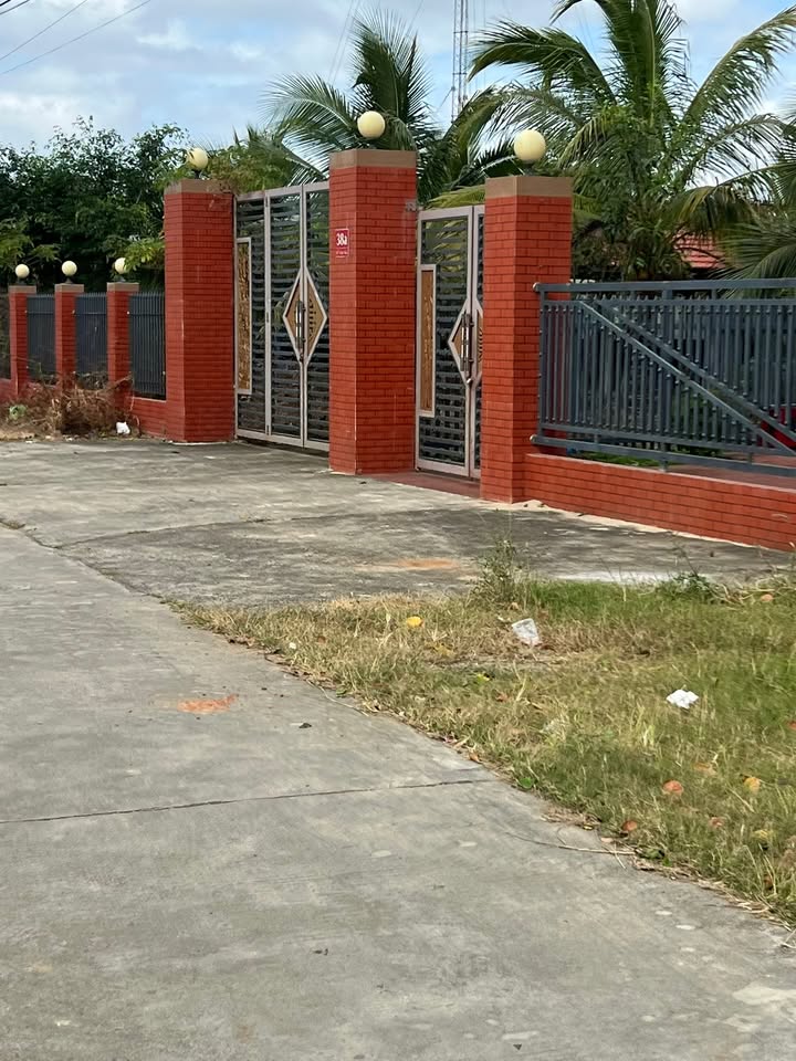 Đất thổ cư Cư Jút 720m² giá 1.6 tỷ - Hai mặt tiền, đường bê tông rộng