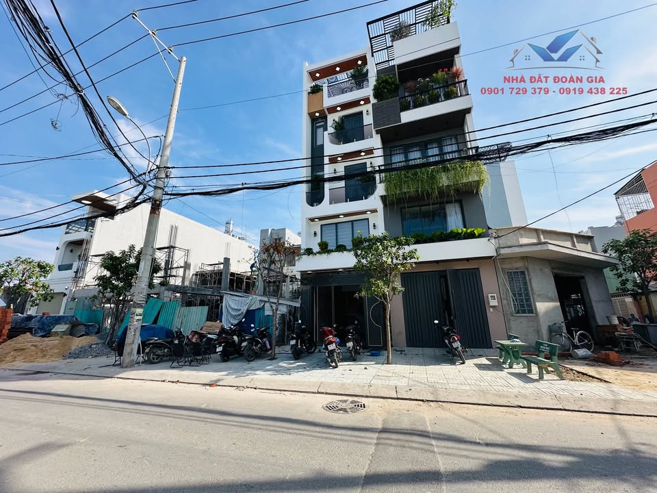 Nhà phố mặt tiền Thạnh Lộc 31, quận 12, 56m² giá 7.65 tỷ - Sổ hồng riêng, full nội thất!
