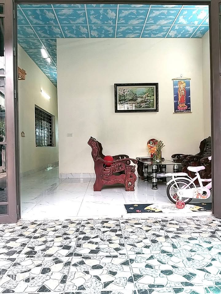 Nhà Cẩm Thành 90m² giá thỏa thuận - Gần trường cấp 2, tiện ích đầy đủ!