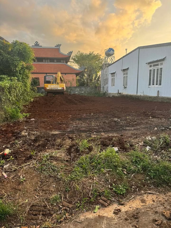 Đất thổ cư 322m² tại Buôn Hồ, Đắk Lắk - Giá chỉ 4.608 tỷ, sổ hồng chính chủ!