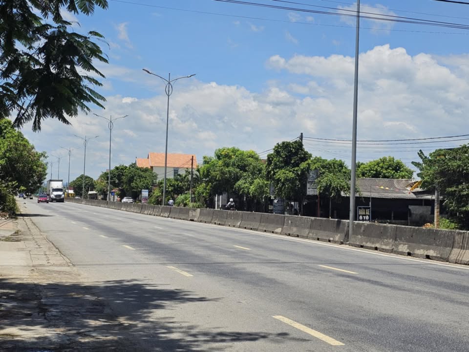 Đất nền mặt tiền Quốc lộ 1A, Đức Phổ 350m² - Cơ hội đầu tư sinh lời!