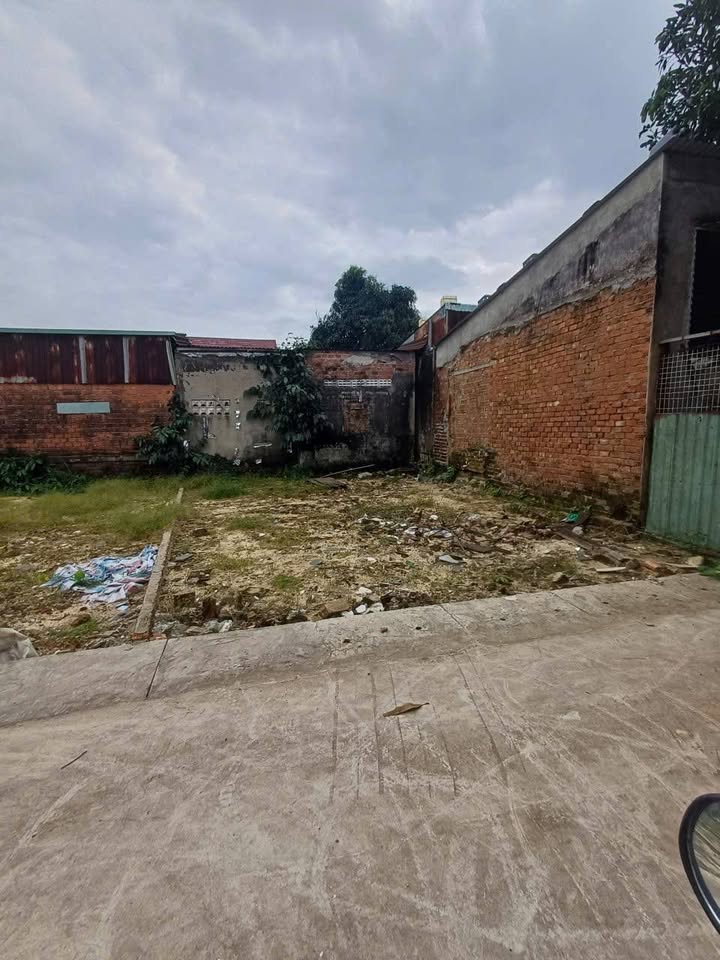 Lô đất sát biển Nguyễn Chánh 60m² giá 3.5 tỷ - Đầu tư sinh lợi ngay!