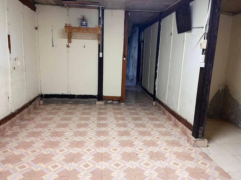 Nhà C4 bán gấp tại ngõ 37 đường Nguyễn Trãi, 80m² - Giá chỉ 1.1 tỷ thương lượng!