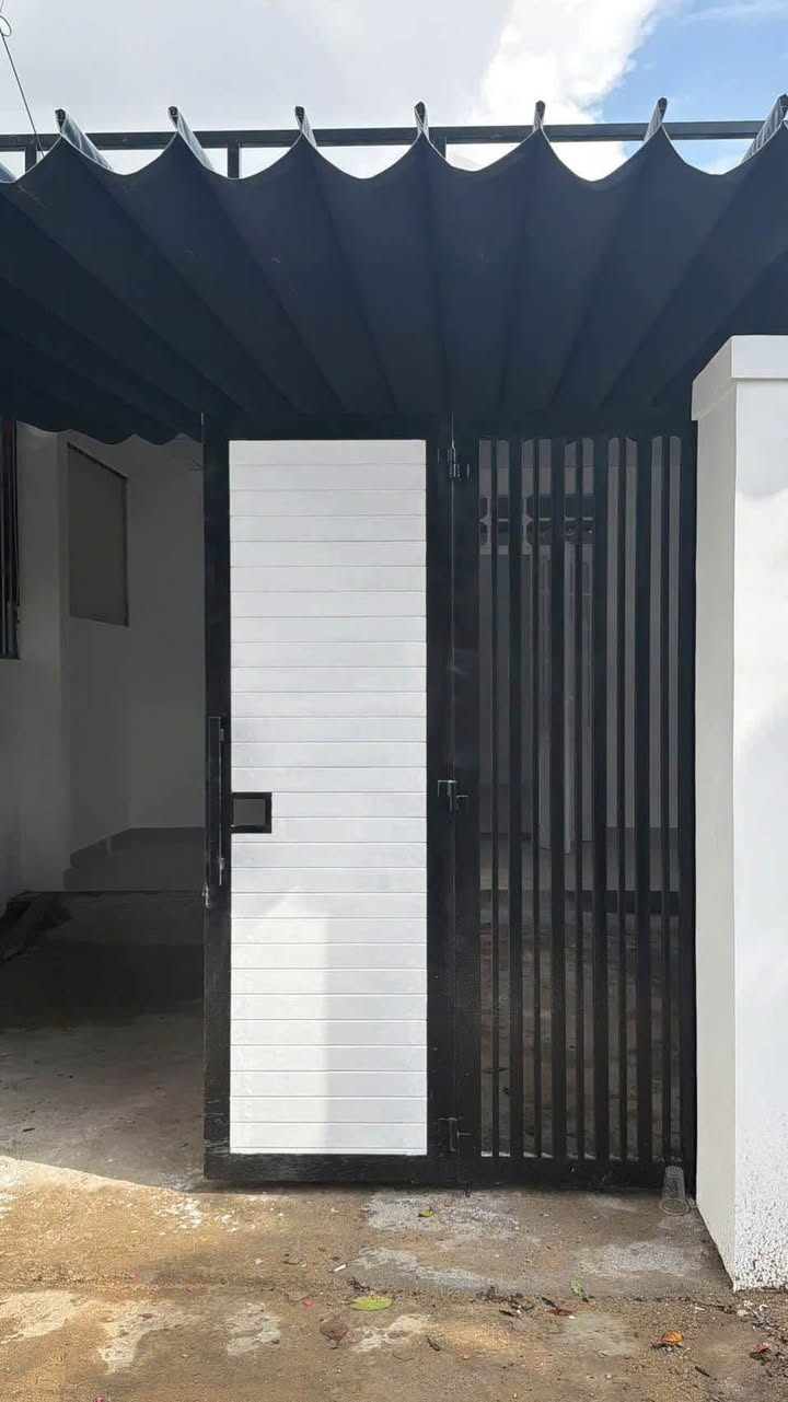 Nhà phố Hòa Xuân Đà Nẵng 100m² giá 2 tỷ - Sẵn sàng vào ở với nội thất đầy đủ!