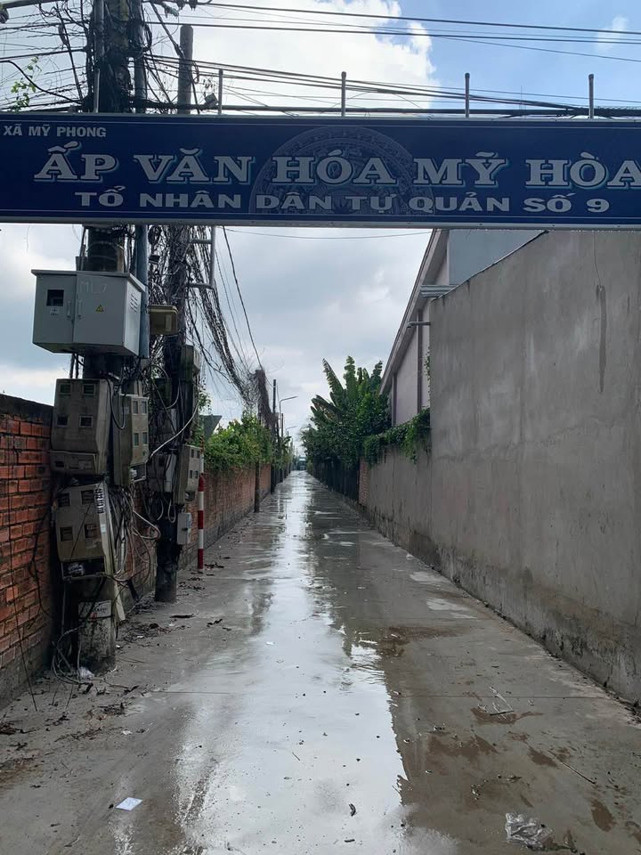 Đất thổ cư Mỹ Phong 180m² giá 1 tỷ - Hướng Tây Bắc, sổ đỏ chính chủ!