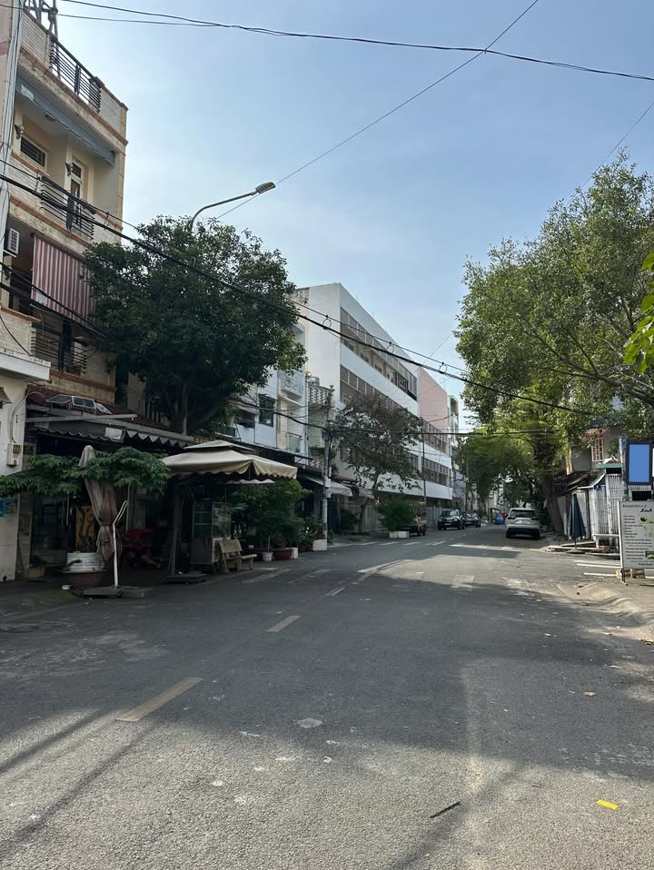 Nhà mặt tiền kinh doanh quận Tân Phú 60m² giá 7.6 tỷ - Vị trí đẹp, sổ hồng chính chủ!