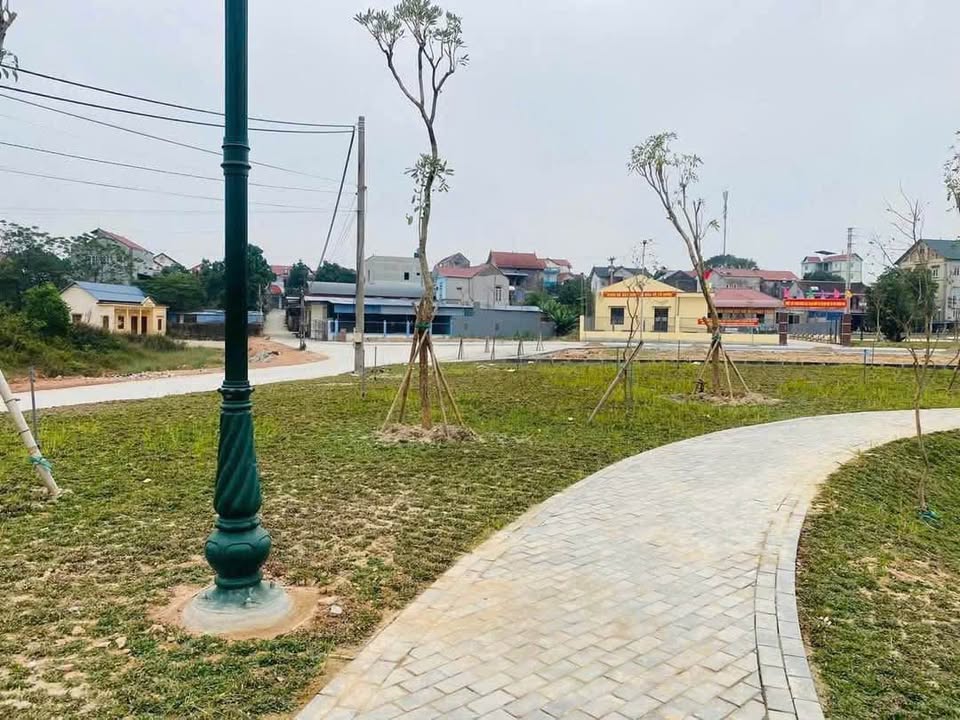 Lô đất 135m² mặt tiền 7.5m khu đô thị Yên Bình - Giá chỉ 2.7 tỷ