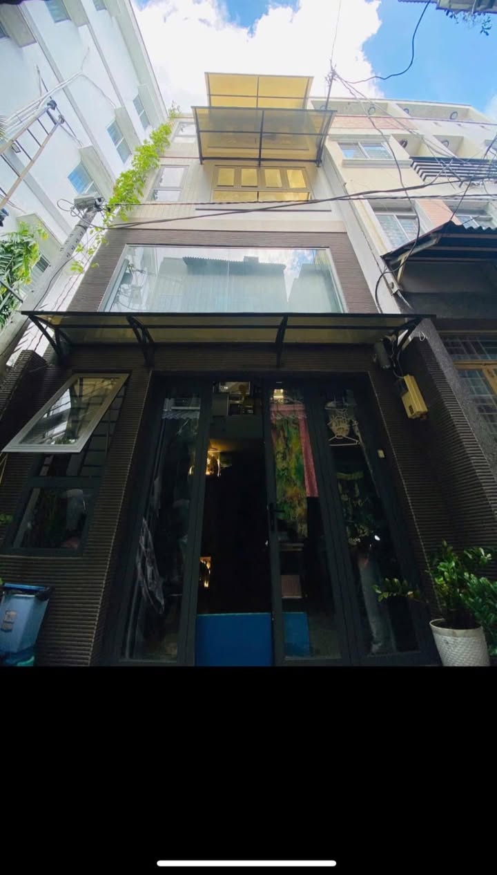 Nhà phố Lý Thái Tổ, Quận 3, 27m² giá 6.2 tỷ - Sẵn sàng về ở ngay!