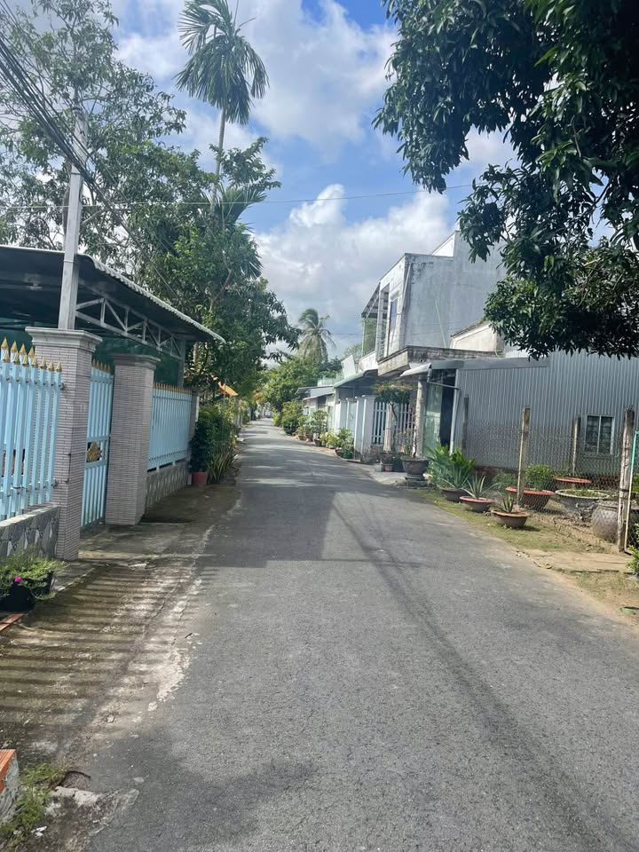 Đất nền mặt tiền Đinh Công Chánh, 370m² giá 4.2 tỷ - Cơ hội đầu tư hấp dẫn!