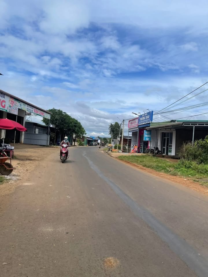 Đất nền thổ cư tại thôn 7, xã Ea Phê, Buôn Hồ 640m² giá 810 triệu - Đầu tư sinh lời ngay!