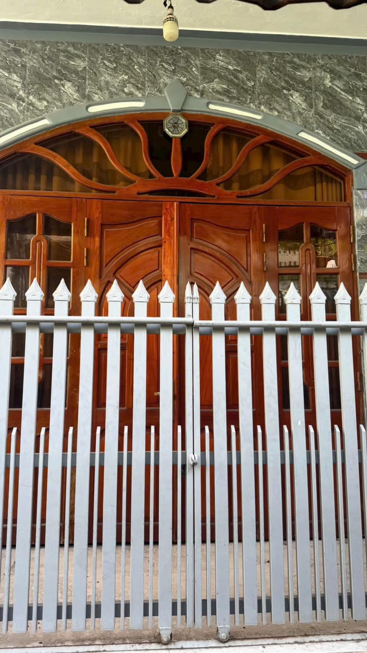 Nhà bán gấp tại thị trấn Long Hải 63m² giá 1.5 tỷ - Gần đường nhựa thuận tiện!