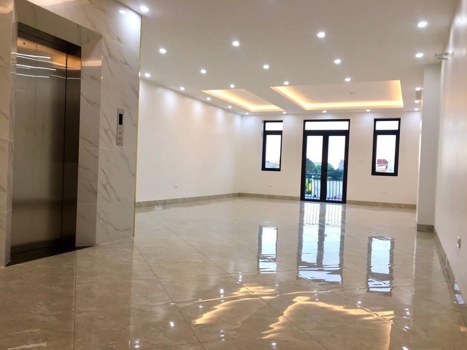 Shophouse Trâu Quỳ 90m² giá 14 tỷ - Vị trí trung tâm Gia Lâm, kinh doanh sầm uất!