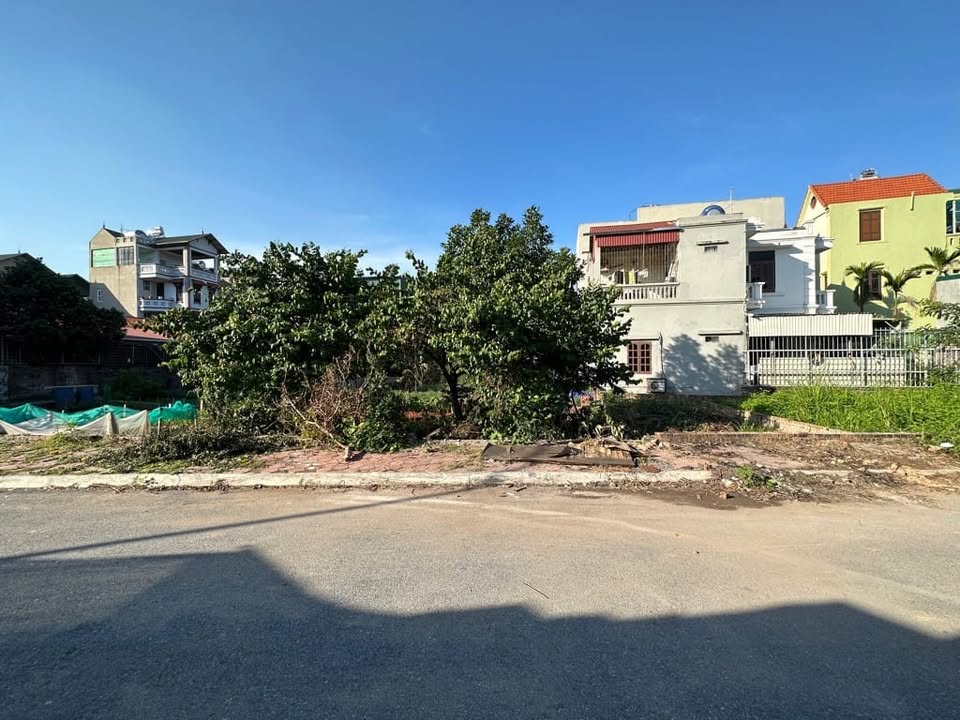 Đất nền Xuân Đỗ Long Biên 40m² giá 4.××× tỷ - Đất vuông đẹp, vị trí đắc địa!