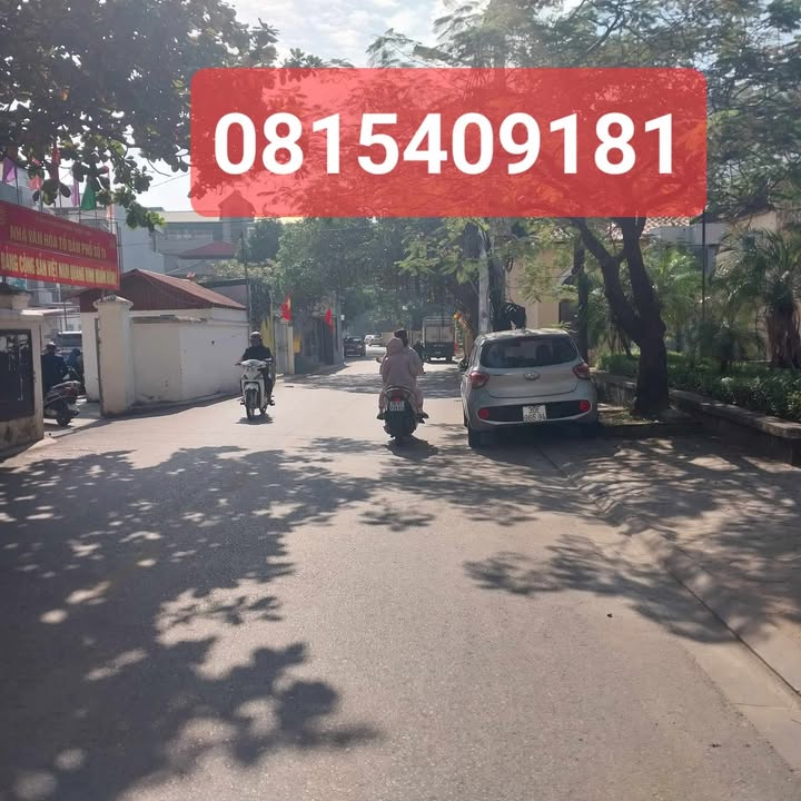 Nhà 3 tầng Thượng Thanh Long Biên 52m² giá chỉ 2.7 tỷ - Ô tô vào tận nhà!