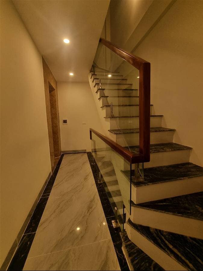 Nhà mặt phố Hồng Tiến, Long Biên 50m² giá 6.55 tỷ - Vị trí đắc địa, kinh doanh sầm uất!