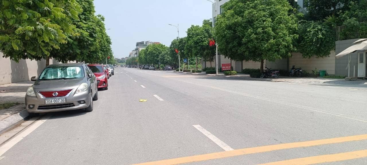 Nhà phố Ngọc Thụy 50m² giá 4 tỷ - Thiết kế hiện đại, ô tô vào tận nơi!