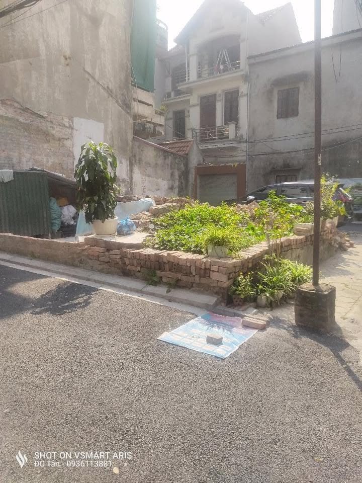 Đất nền khu trung tâm hành chính Gia Lâm 72m² giá 9.2 tỷ - Lô góc, ô tô tránh!