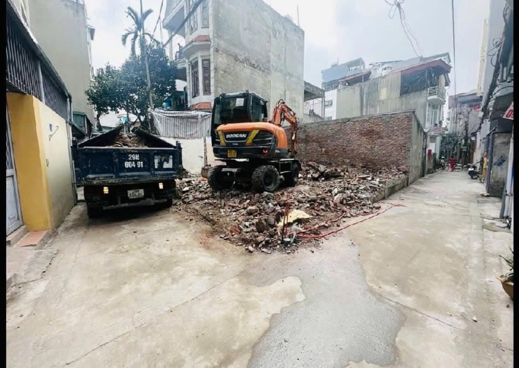 Đất Ngọc Thụy Long Biên 44m² giá 4.55 tỷ - Lô góc ô tô vào tận nơi!