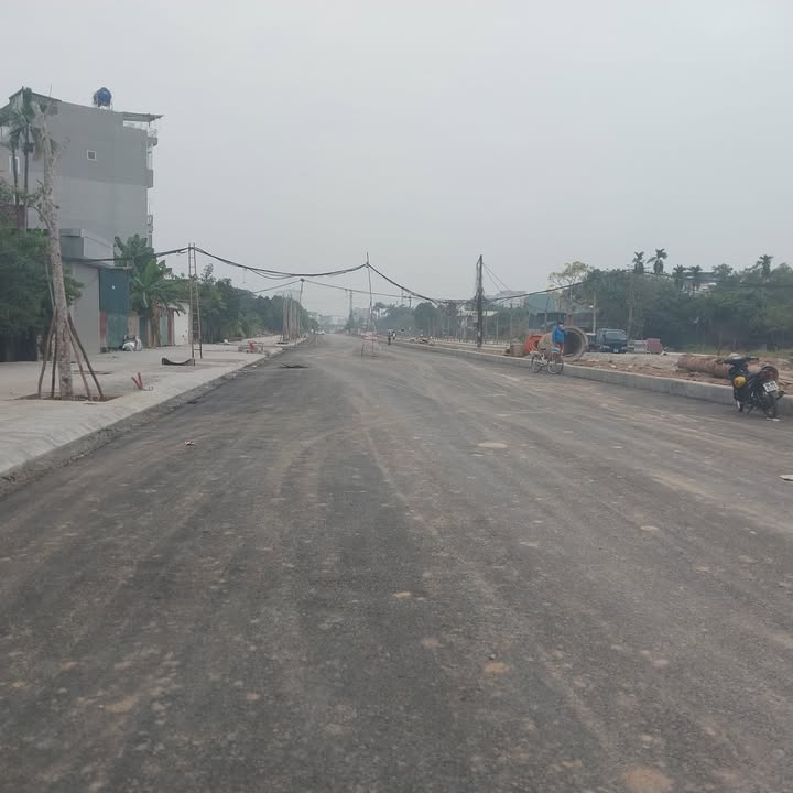 Đất mặt phố Hồng Tiến, Long Biên 120m² - Giá sốc cho khách hữu duyên!