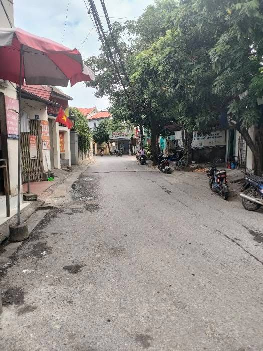 Đất phố Thạch Bàn 150m² giá 10.4 tỷ - Cơ hội đầu tư sinh lời cao!