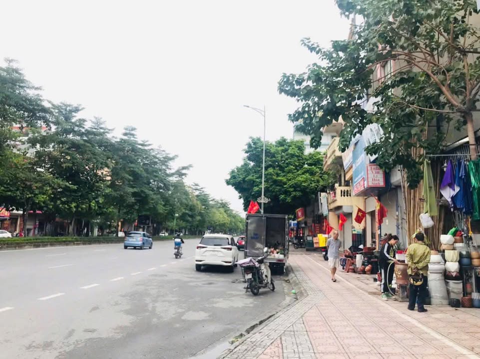 FrontHouse Ngô Gia Tự Long Biên 70.8m² giá 12 tỷ - Đầu tư sinh lời ngay!