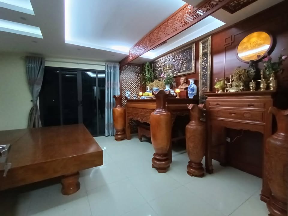 Nhà 5 tầng Thạch Bàn, Long Biên 60m² giá 6.2 tỷ - Đường rộng, thoáng mát!