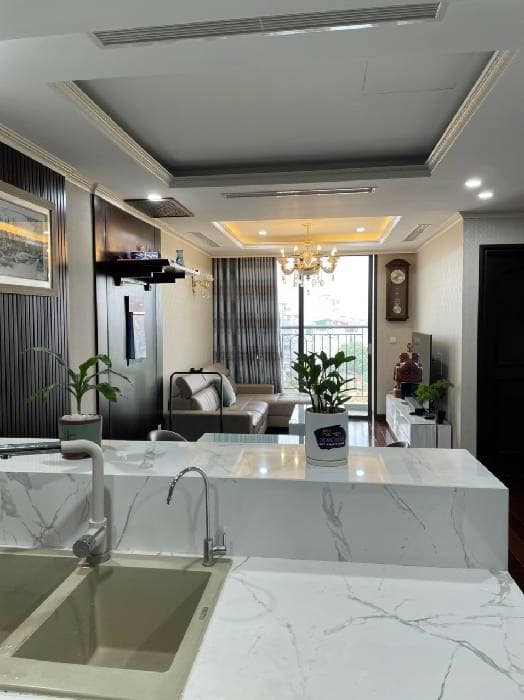 Căn hộ Chung cư HC 319 Bồ Đề Long Biên 82m² giá 3.9 tỷ - Vị trí đẹp, tiện ích bủa vây!