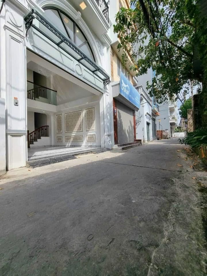 Nhà 6 tầng Thạch Bàn, Long Biên 60m² giá 8.6 tỷ - Chính chủ, thang máy, gara ô tô!