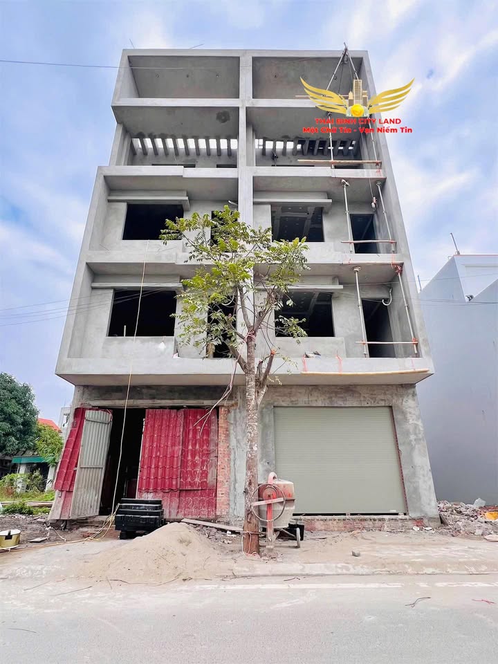 Nhà phố Khu đô thị Vũ Phúc Thái Bình 80m² giá 5.9 tỷ - Thiết kế hiện đại, thang máy sang trọng!