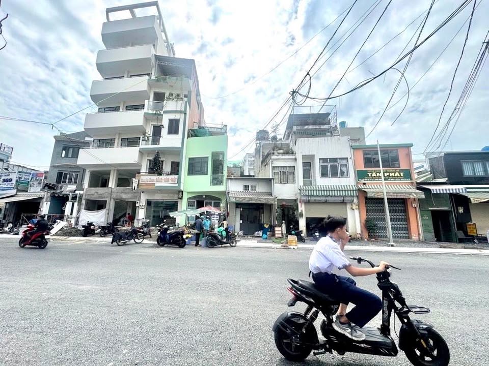 Nhà mặt tiền Chu Văn An, quận Bình Thạnh 40m² giá 11 tỷ - Đầu tư sinh lời cao!