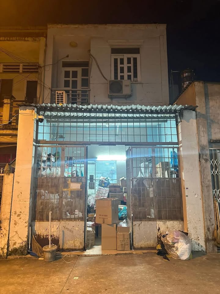 Nhà mặt tiền phường 6 quận 8 diện tích 144m² giá 18 triệu - Thích hợp làm kho xưởng