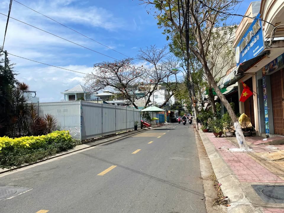 Đất vàng sát biển Vĩnh Phước Nha Trang 1160m² giá 127.6 tỷ - Cơ hội đầu tư tuyệt vời!