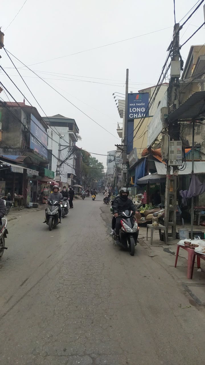 Nhà bán thôn 3 Vạn Phúc, Thanh Trì 51m² giá 5.45 tỷ - Lô góc, ô tô vào tận nơi!