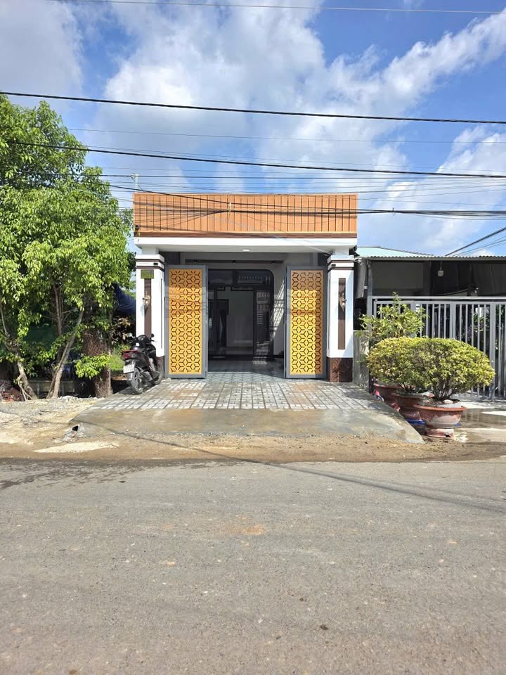 Nhà mặt tiền kinh doanh Tây Ninh 150m² giá 1.75 tỷ - Đầu tư sinh lời ngay!