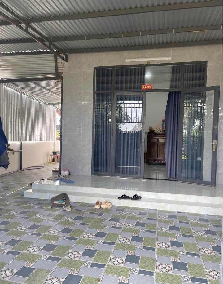 Đất có nhà tại Phú Cang 2, Vạn Ninh 200m² giá 1 tỷ - Nhà mới, bóng loáng!