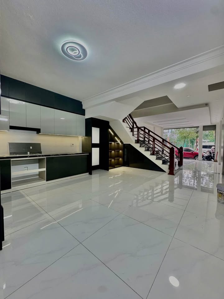 Nhà 4 tầng Quảng Thắng, Thanh Hóa 75m² giá 6 tỷ - Đón Tết ấm cúng!