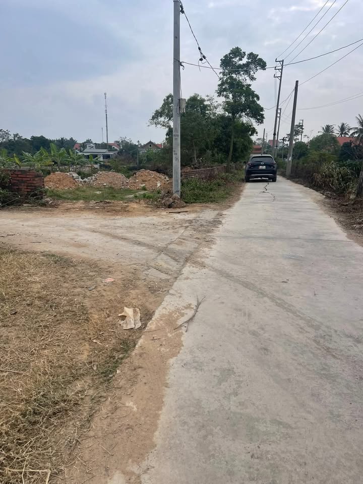 Biệt thự Hạ 1 - Tràng An - Đông Triều 460m² giá 2 tỷ - Đầu tư lý tưởng!