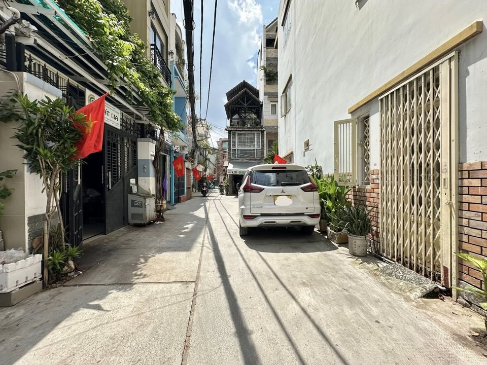 Nhà riêng Nguyễn Văn Đậu, Bình Thạnh 69m² giá 8.98 tỷ - Sát công viên, hẻm 7 chỗ