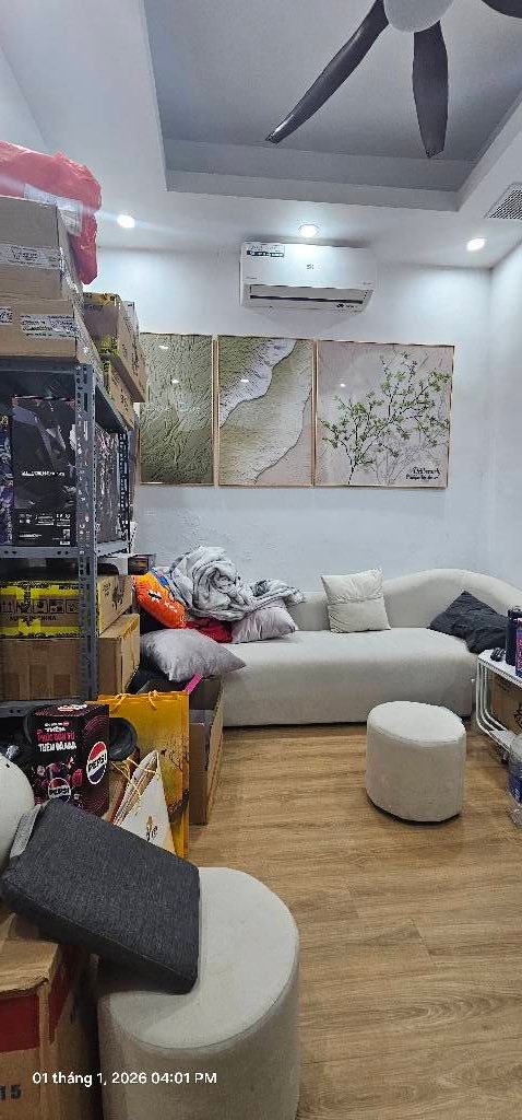 Căn hộ tập thể T1 Nguyễn Trãi, Thanh Xuân 17m² - Sổ đỏ chính chủ, an ninh tốt!