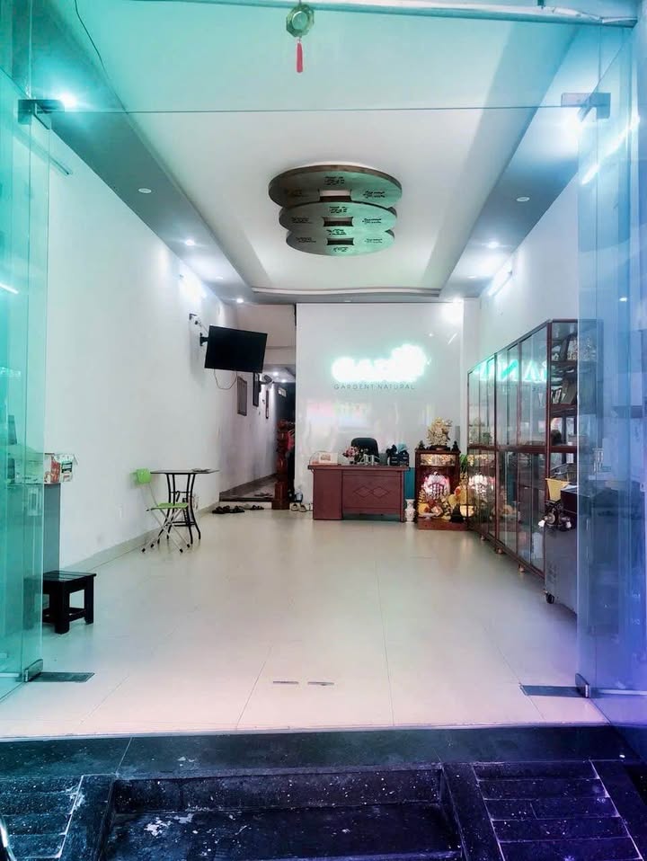 Nhà mặt phố đường 10,5m Thanh Khê Đông, Đà Nẵng 106m² giá 10 tỷ - Diện tích rộng rãi, ở ngay trung tâm!