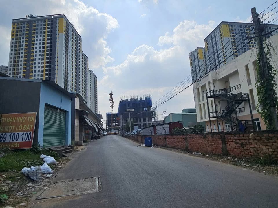 FrontHouse Dĩ An 85m² giá 5 tỷ - Mặt tiền kinh doanh đắc địa!