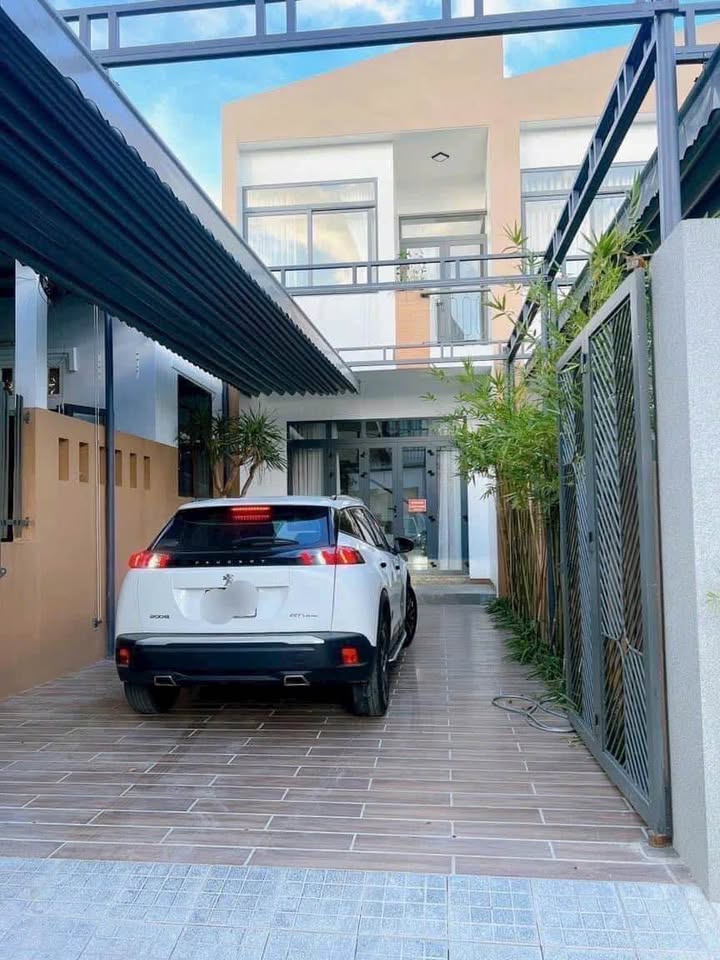 Nhà bán Phú Thượng Huế 121m² giá 3.2 tỷ - Vị trí trung tâm thuận tiện!