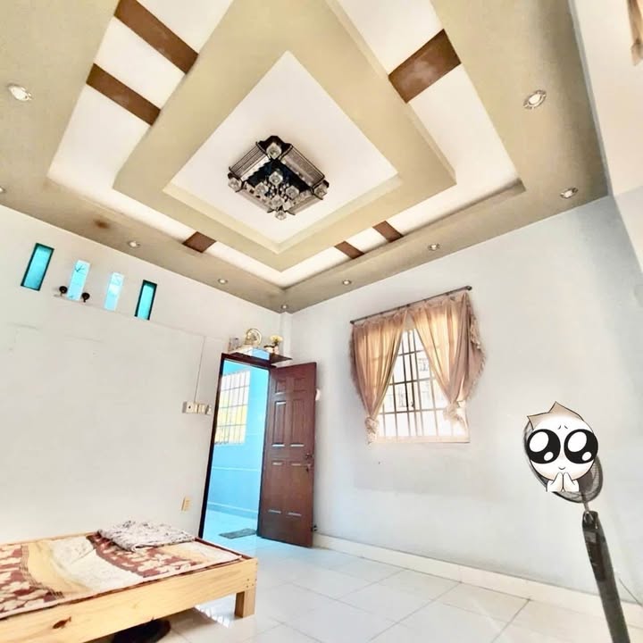 Nhà phố Tân Phú 68.4m² giá 7 tỷ - Chính chủ, hẻm xe tải rộng rãi!