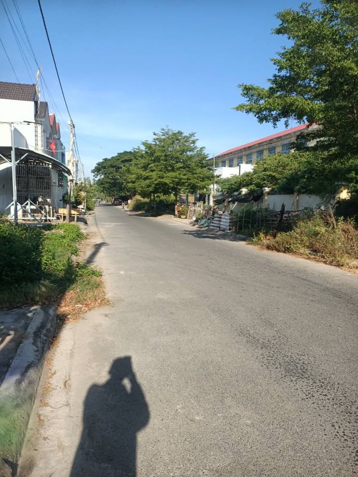 Đất nông nghiệp 16,000m² thôn Đại Lộc, Bình Thuận - Giá chỉ 3.35 tỷ, thương lượng ngay!