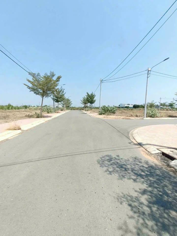 Bán đất KDC Kim Bình, phường Hàm Thắng 95m² - Mặt tiền đường nhựa giá tốt!