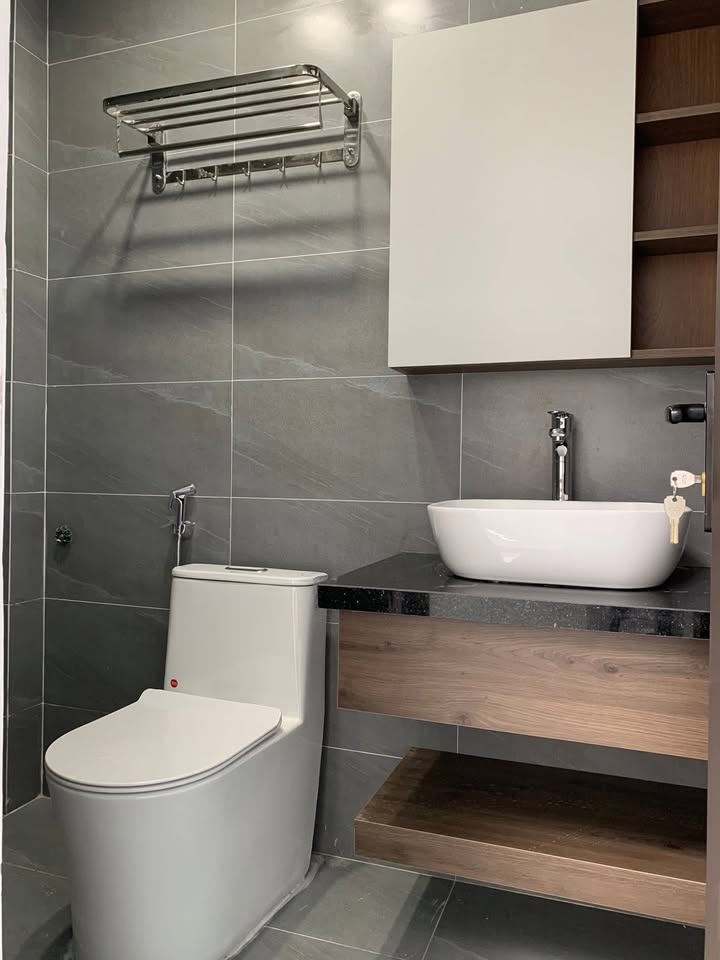 Nhà 3 tầng Trần Lãm, Thái Bình 37m² giá chỉ 2 tỷ - Sẵn sàng vào ở!