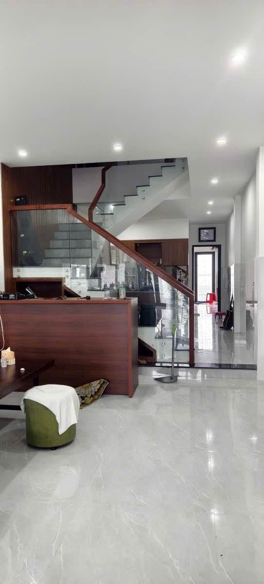 Nhà mặt tiền Mai Đăng Chơn 100m² giá 5 tỷ - Cơ hội đầu tư tuyệt vời!